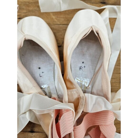 New Grishko Maya Pointe Ballet Shoes Size 5.0 Med Pink - Picture 5 of 8